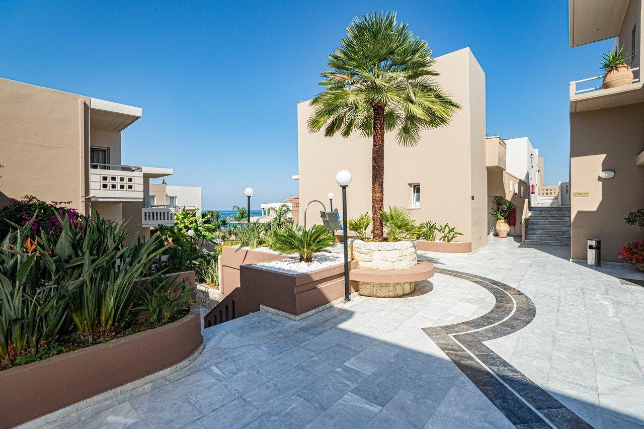 Golden Bay Aparthotel Kato Daratso Exteriör bild